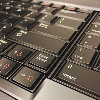 Jak Wybrać Idealne Materace do Spania: Kluczowe Czynniki dla Zdrowego Snu