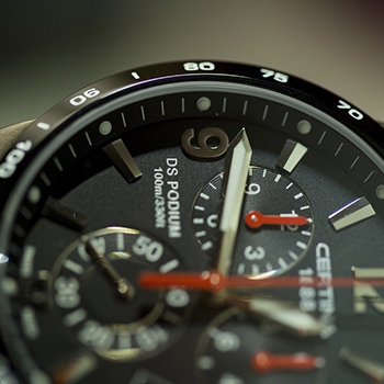 Ratanowe krzesełka ogrodowe – komfort i styl w Twoim ogrodzie